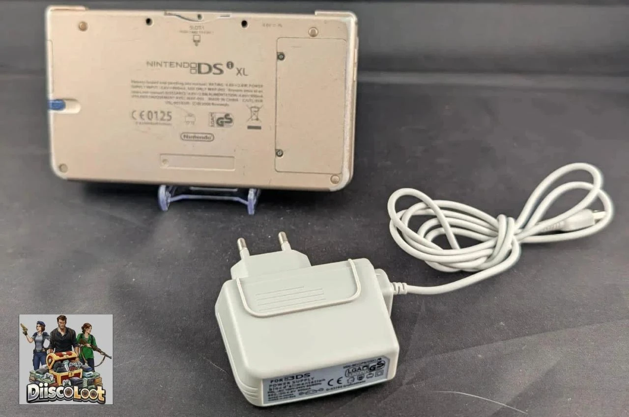 Nintendo DSi XL Beige + Charger – photo 2